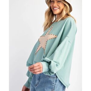 Easel Mint Star-Studded Sweatshirt